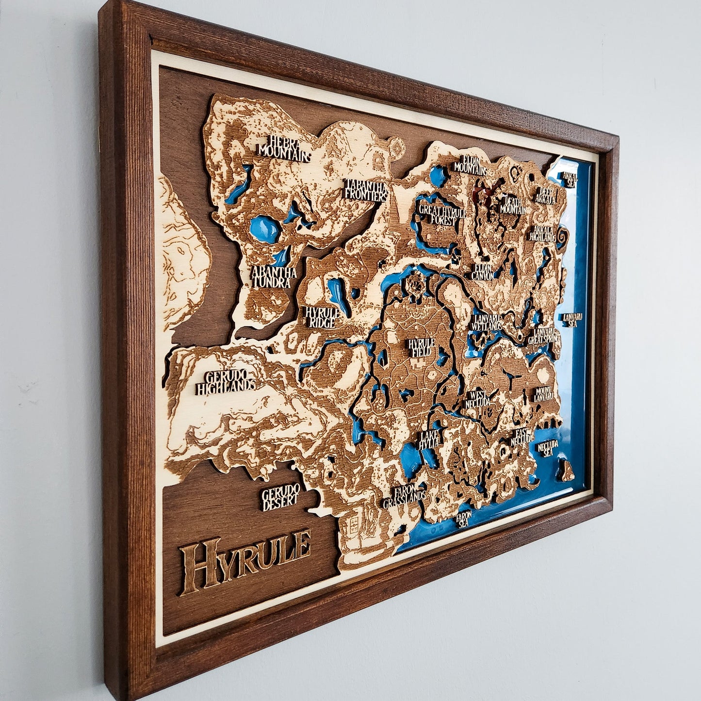 Hyrule map of Zelda, Breath of the Wild, Wooden Resin Map - Kutalp