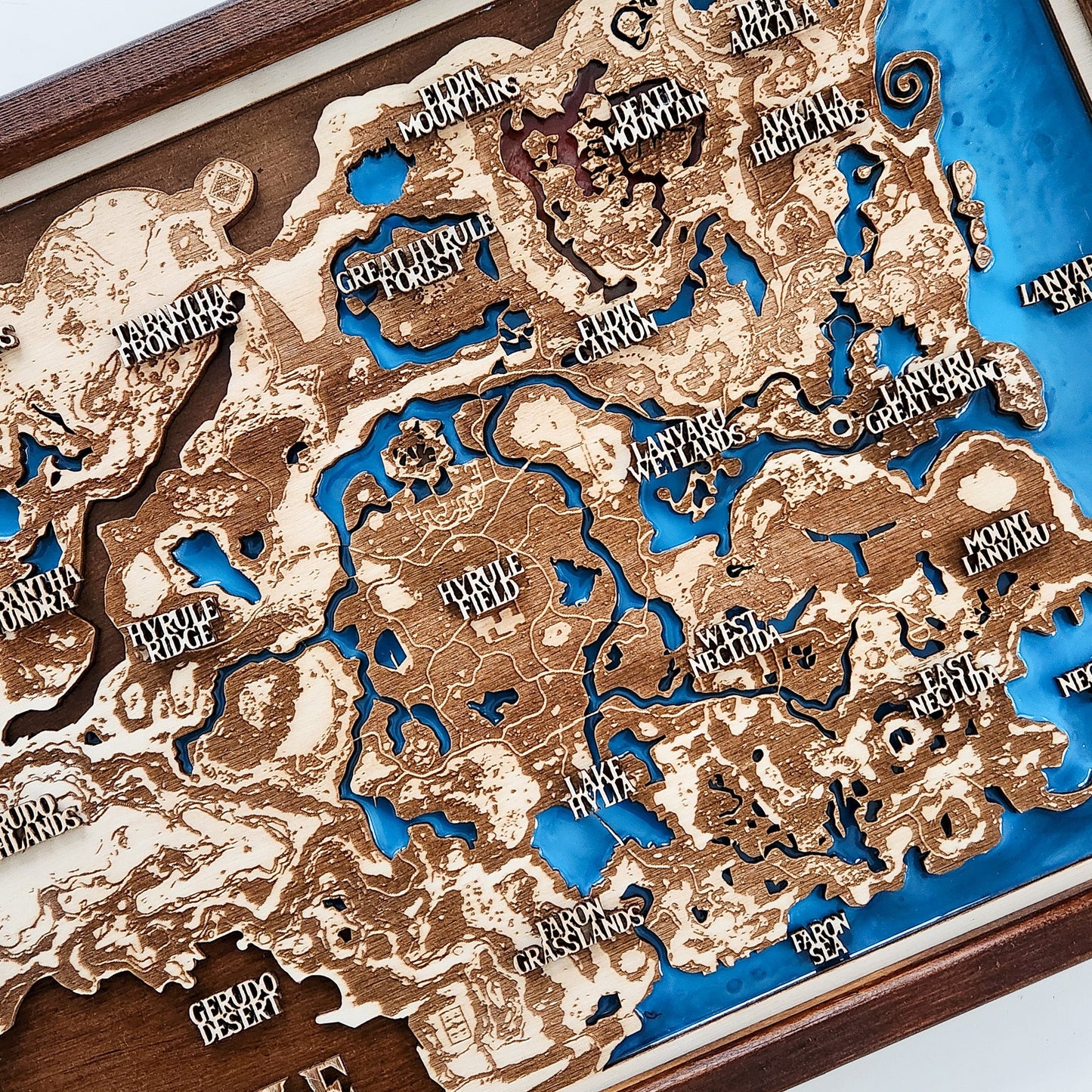 Hyrule map of Zelda, Breath of the Wild, Wooden Resin Map - Kutalp