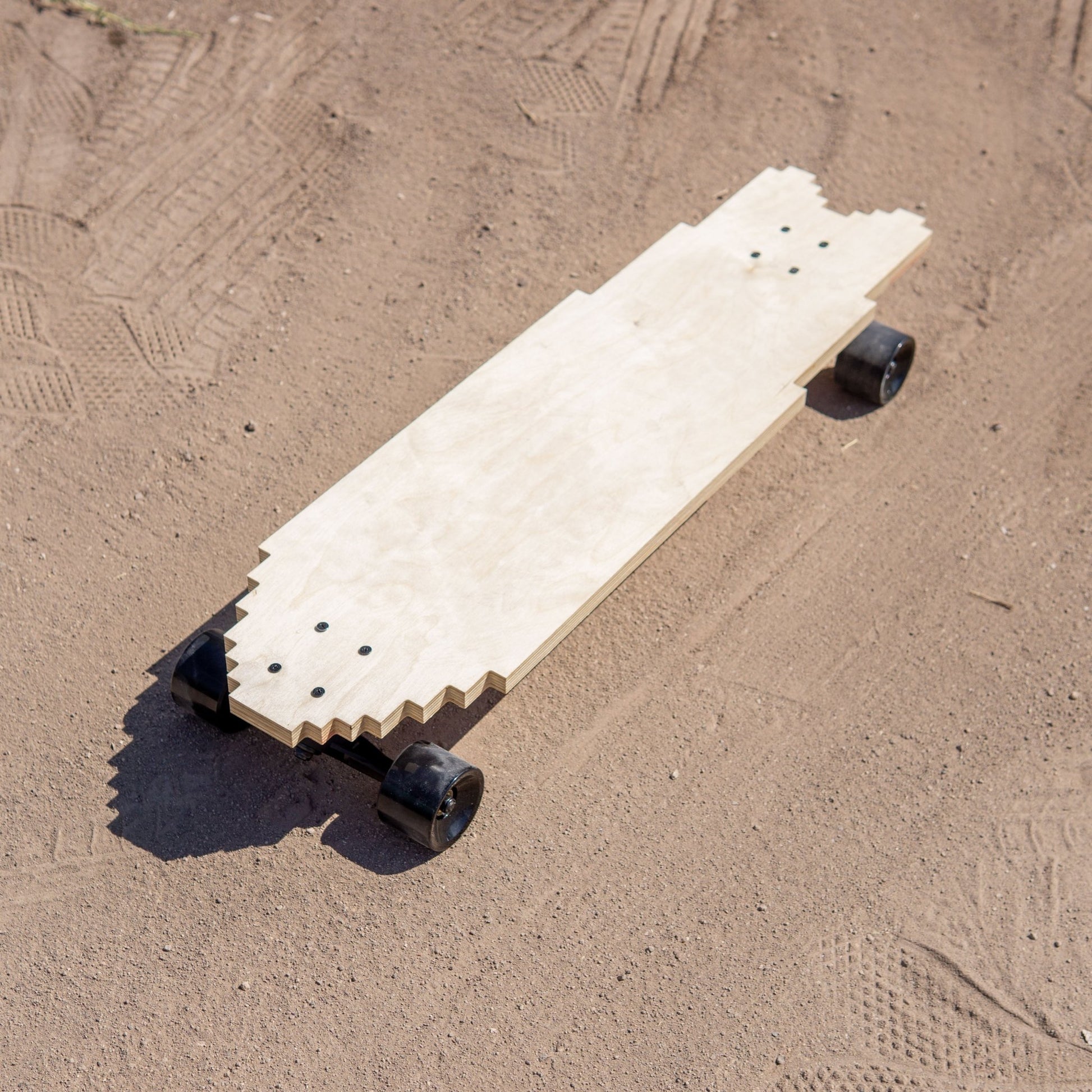 BigBoldPixel – Pixel Art Longboard / Surfskate / Skateboard (34") - Kutalp