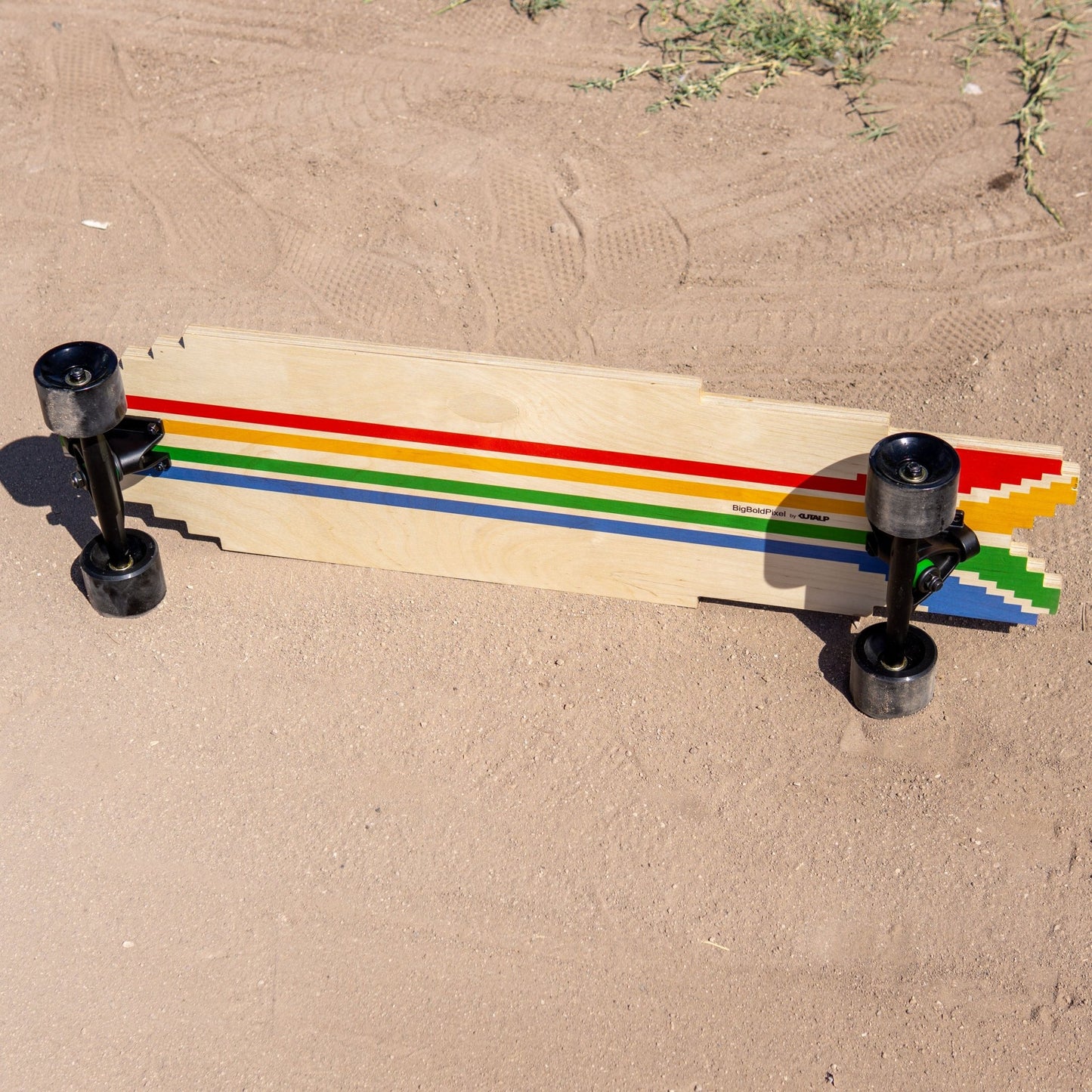 BigBoldPixel – Pixel Art Longboard / Surfskate / Skateboard (34") - Kutalp