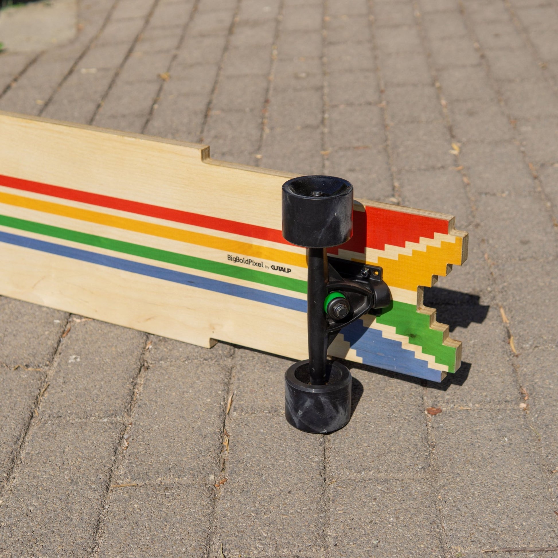 BigBoldPixel – Pixel Art Longboard / Surfskate / Skateboard (34") - Kutalp